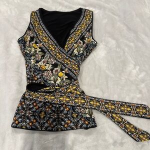 White House Black Market Black and Yellow Floral Wrap Top Reversible